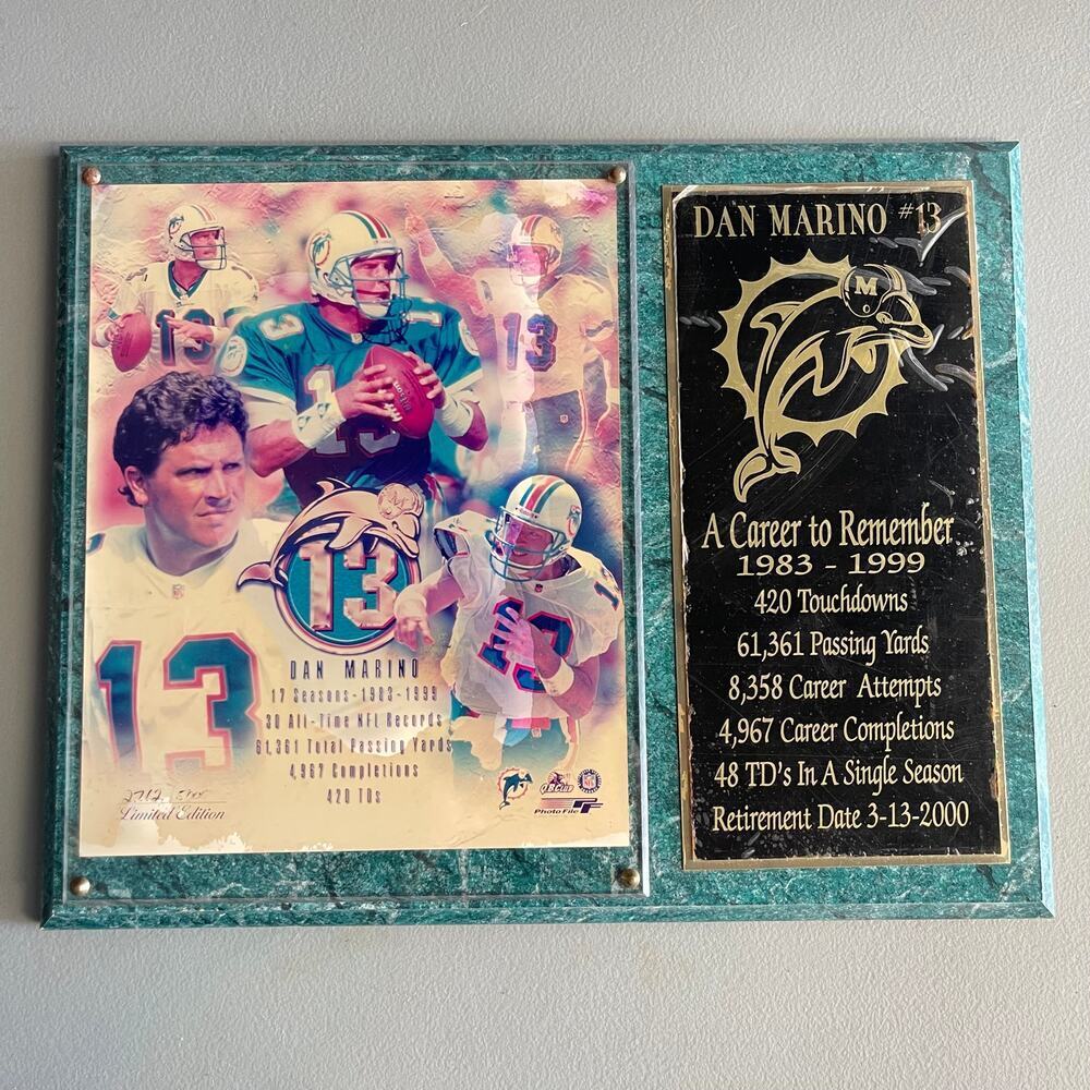 Dan Marino Miami Dolphins A Carrer to Remember 2712/5000 Plaque 1983-1999